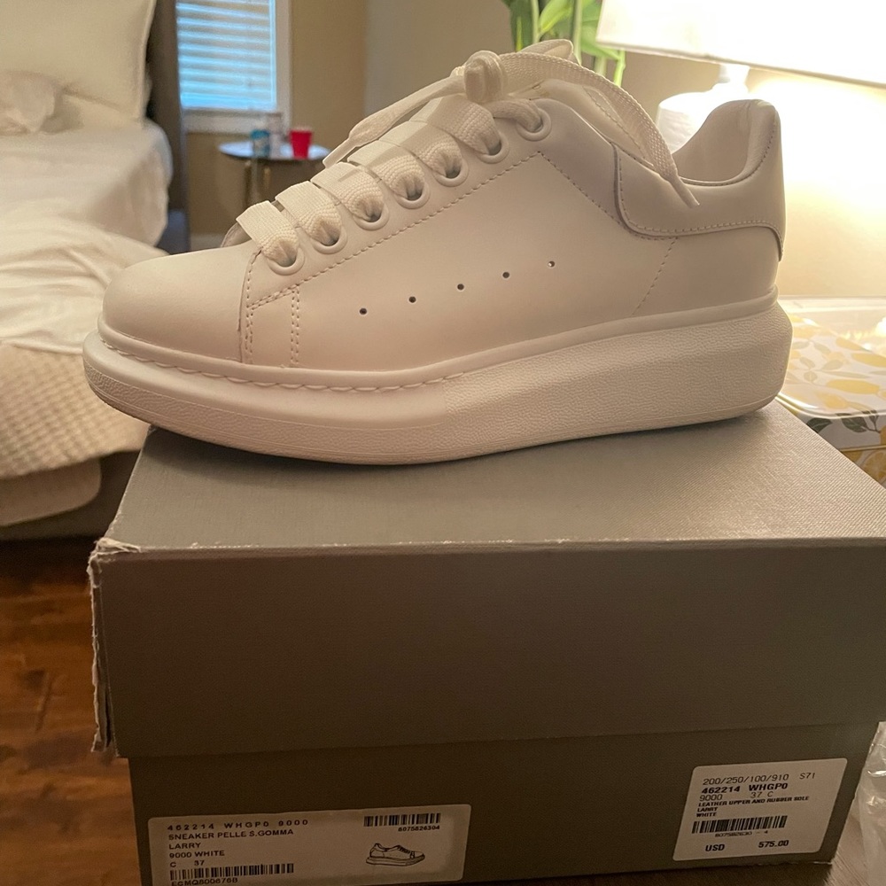 Only worn a couple of times in great condition